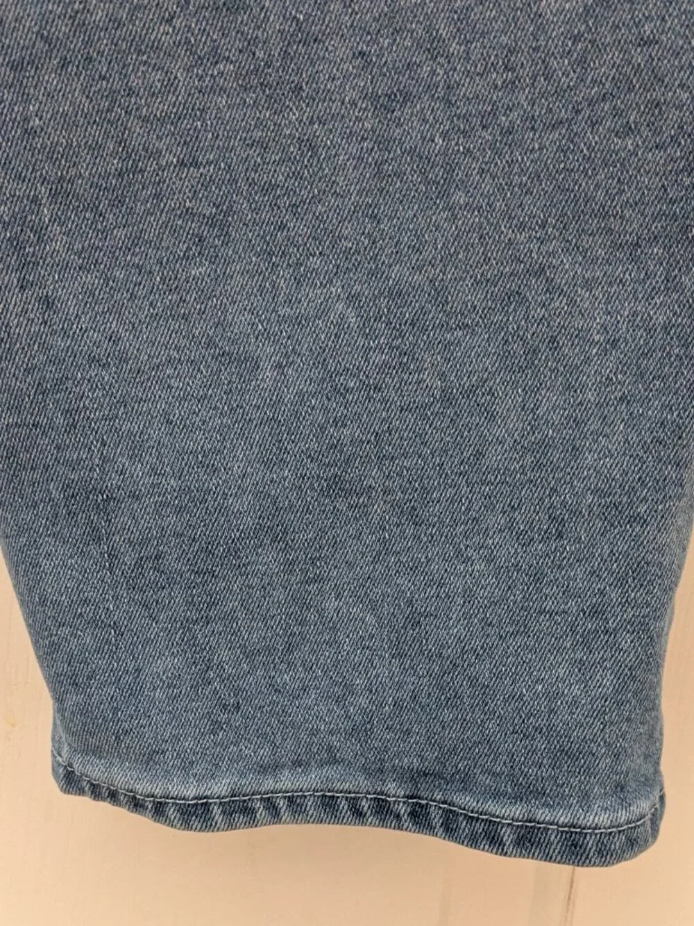 TRUE RELIGION Men's Jeans Size 34 Relaxed Straight Fit Blue .